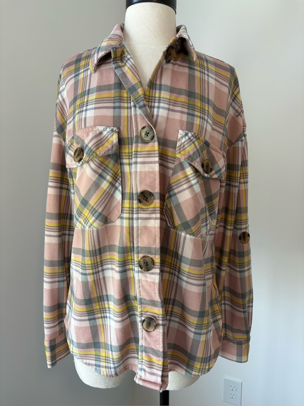 Eden & Olivia Plaid button down top - Large